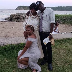 Meet your Posher, Carmela